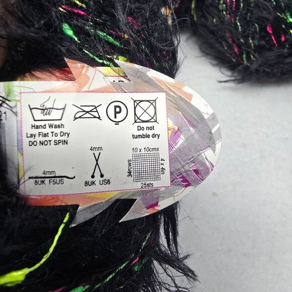 Sirdar Gigi Designer Knits Black Eyelash Yarn 50g 100% Nylon Lot of 5 - Picture 5 of 6